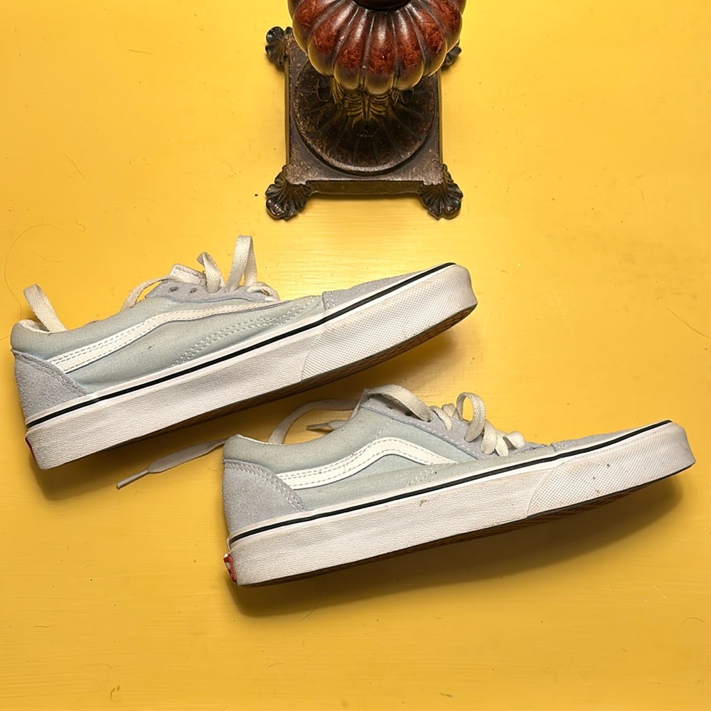 Women’s Size 8 Vans